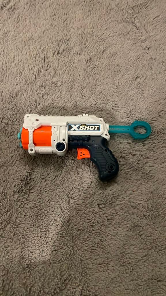 X shot zuru mini attack gun, Ophalen of Verzenden, Zo goed als nieuw