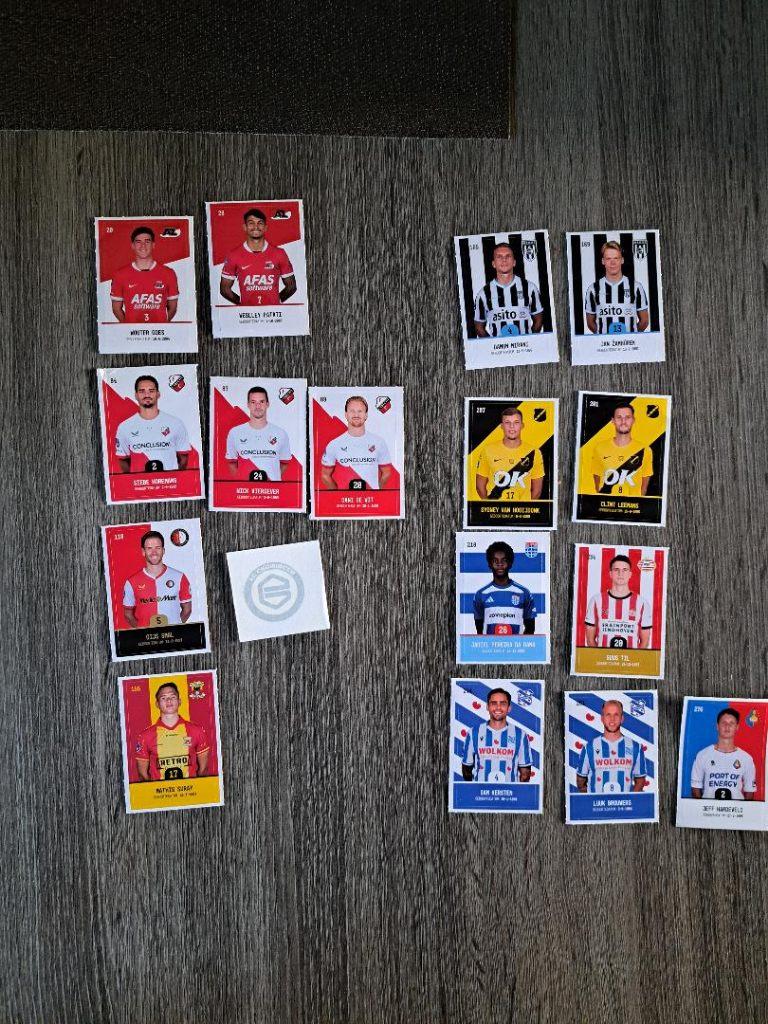 Plus voetbalplaatjes 14x + sticker Groningen, Plus, Ophalen