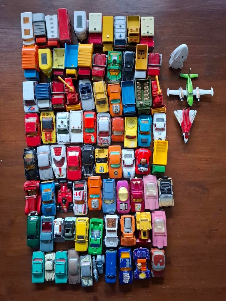 80 Matchbox auto's: nieuw, gebruikt en oude modellen, Ophalen of Verzenden, Gebruikt