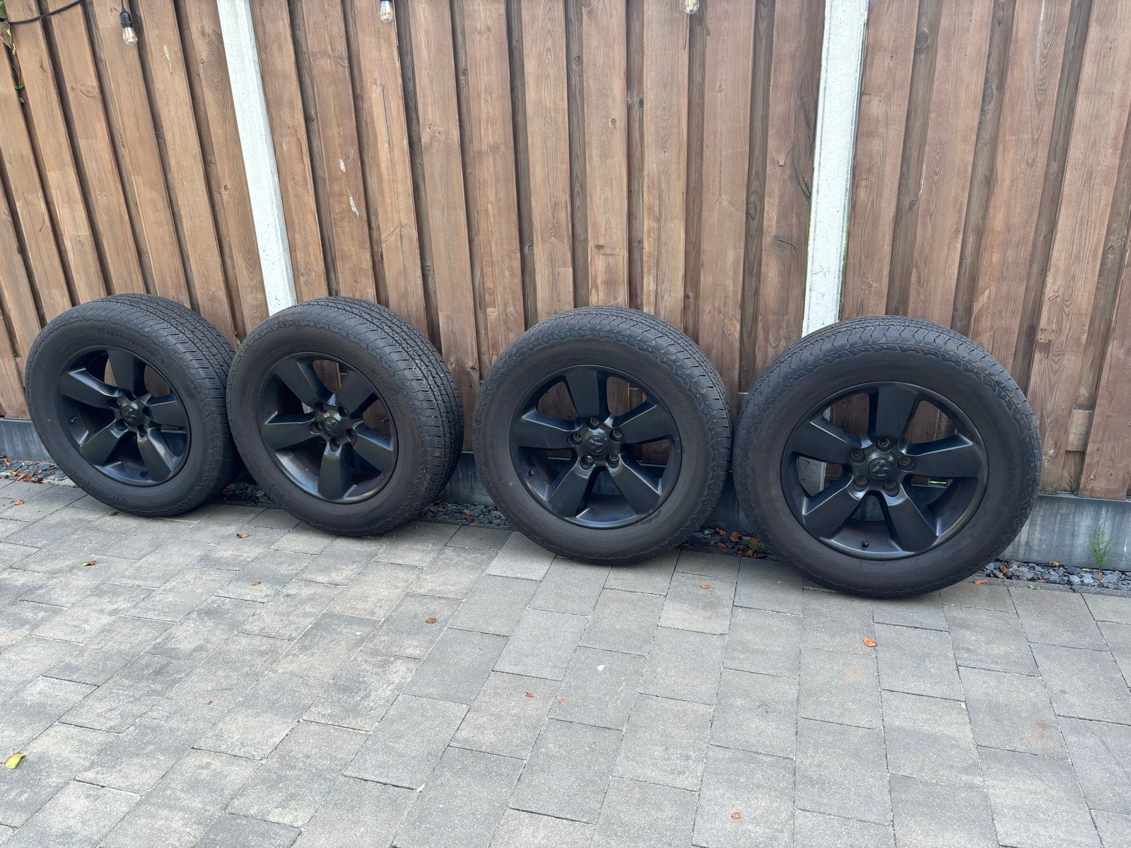 Hankook Dynapro HT 275/60R20 banden met velgen, Auto-onderdelen, Banden en Velgen, Ophalen, Gebruikt, 275 mm, Banden en Velgen