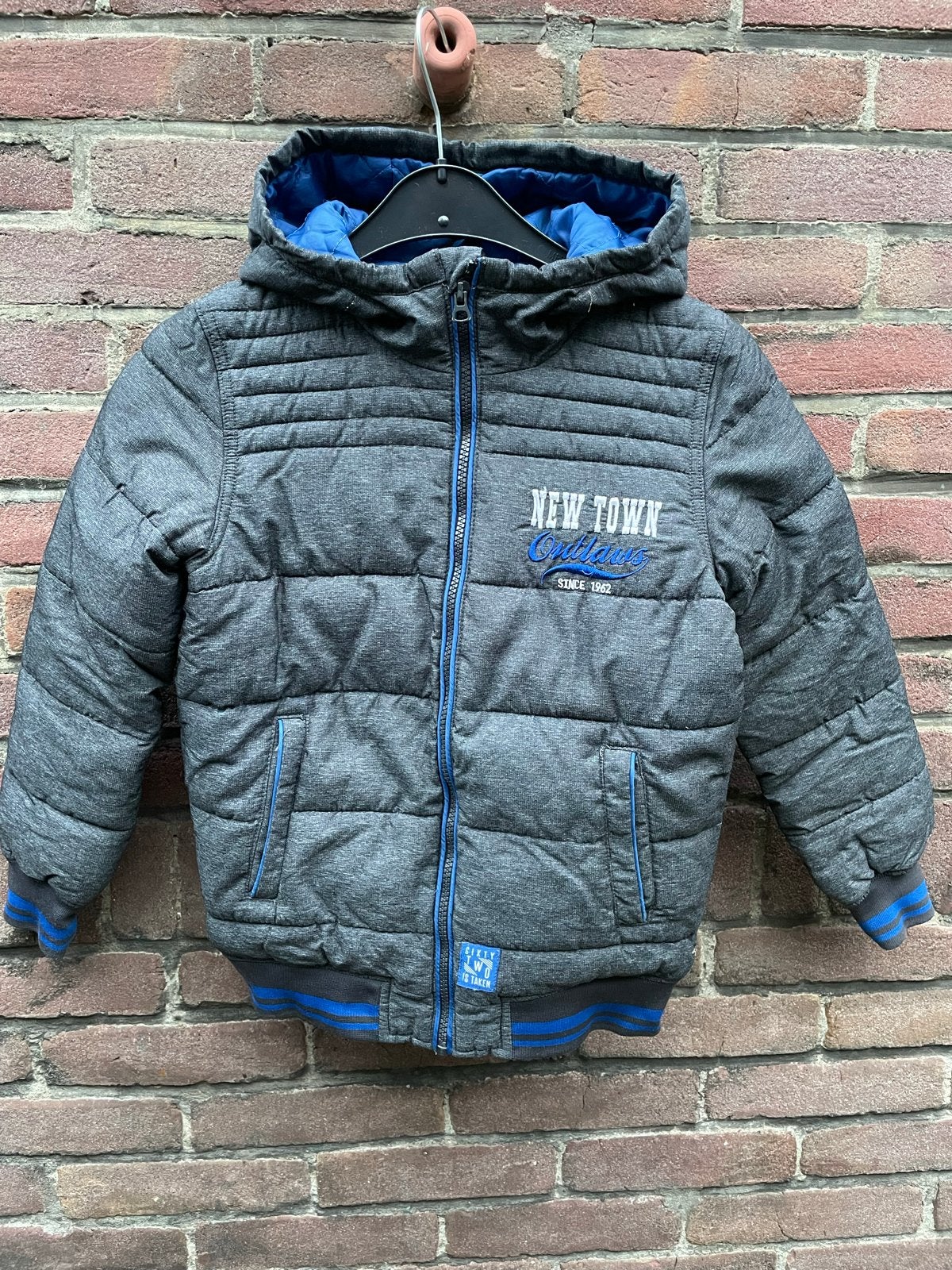 WE Jongens Jas Maat 134/140 - Grijs met Blauw, Kinderen en Baby's, Ophalen of Verzenden, Gebruikt, Jongen, Jas