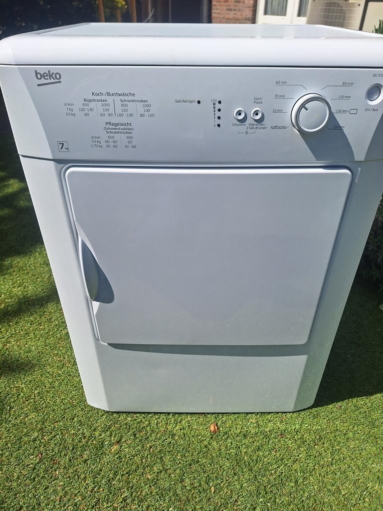 nette Beko wasdroger (voor afvoerslang), Ophalen, 6 tot 8 kg, Minder dan 85 cm, Zo goed als nieuw