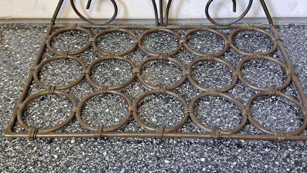 Metalen eierrekje, geschikt voor 15 eieren., Onbekend, Ophalen of Verzenden, Zo goed als nieuw, Onbekend
