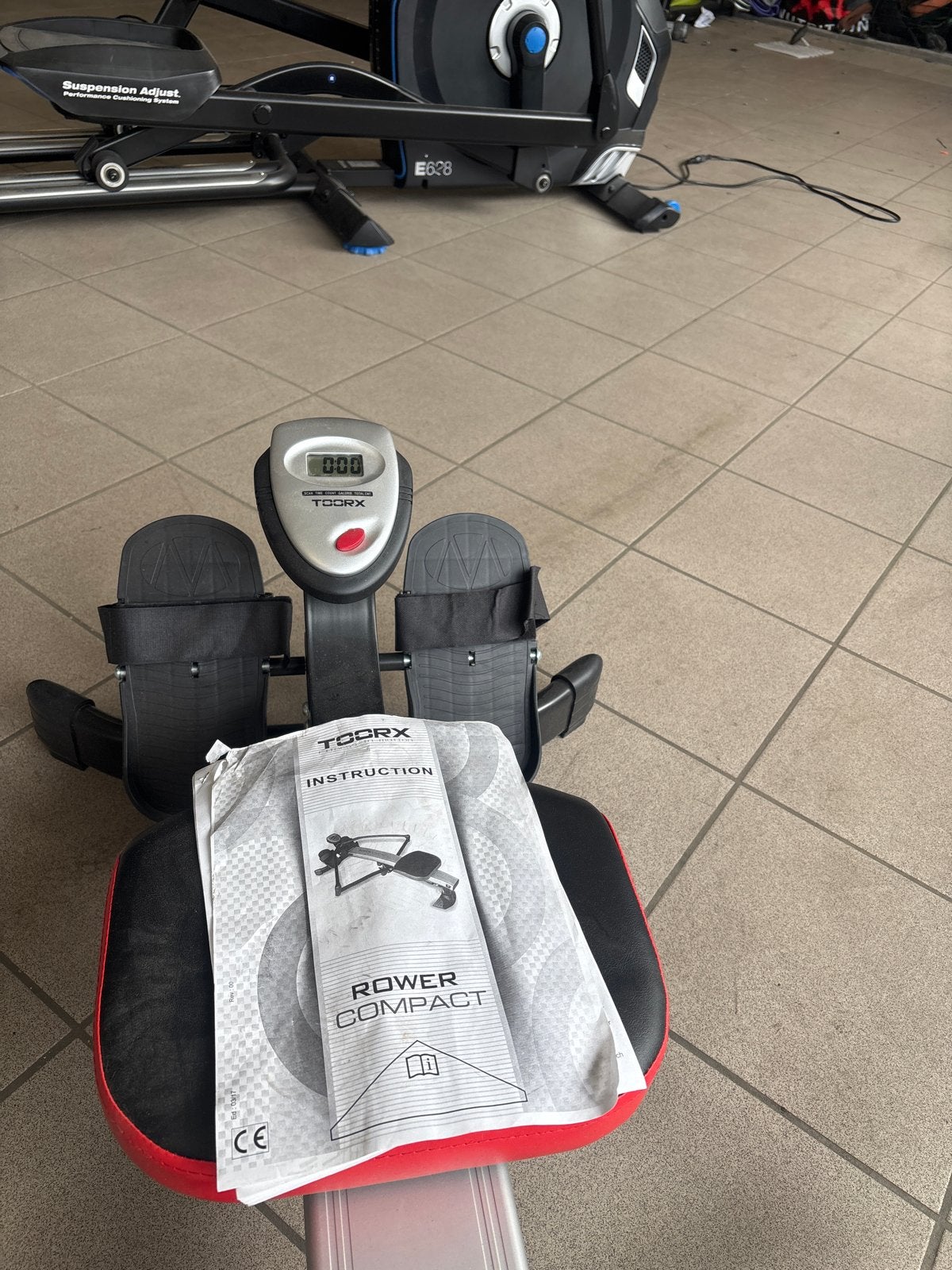 TOORX Rower Compact Roeitrainer - Zo goed als nieuw, Ophalen, Zo goed als nieuw, Armen