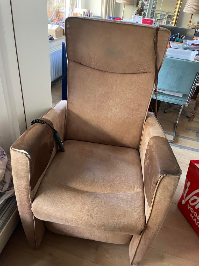 Electrische sta op stoel, Gebruikt, Ophalen of Verzenden, 70 breed en 80 diep, 50 tot 75 cm