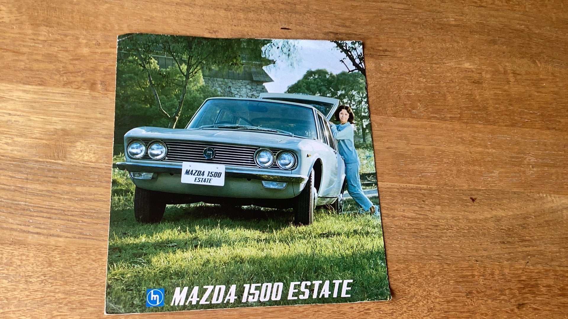 Mazda 1500 Estate brochure (1967-1972), Ophalen of Verzenden, Gelezen, Mazda