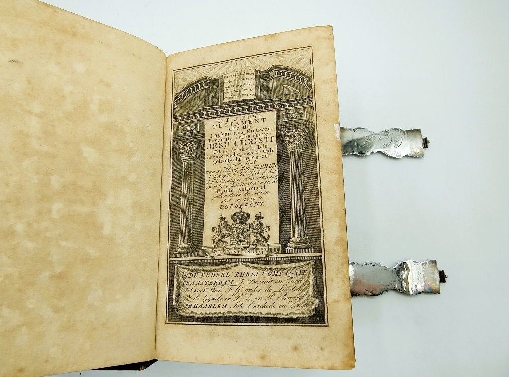 Bijbel met zilveren sloten, N. Teuter, Amsterdam, ca. 1800, Ophalen of Verzenden