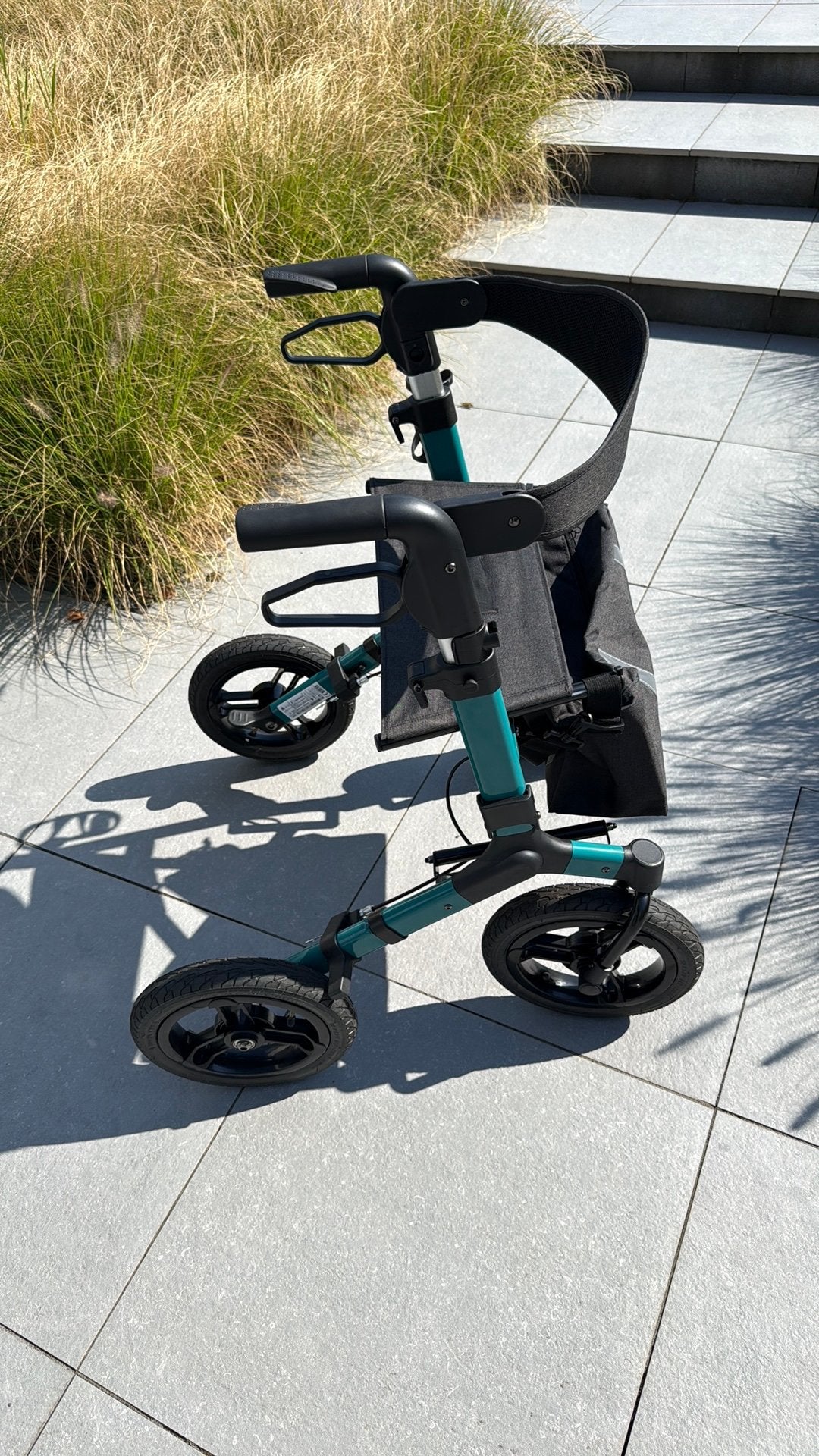 Nieuwe inklapbare Rollator met 12 inch luchtbanden, Diversen, Rollators, Ophalen, Nieuw