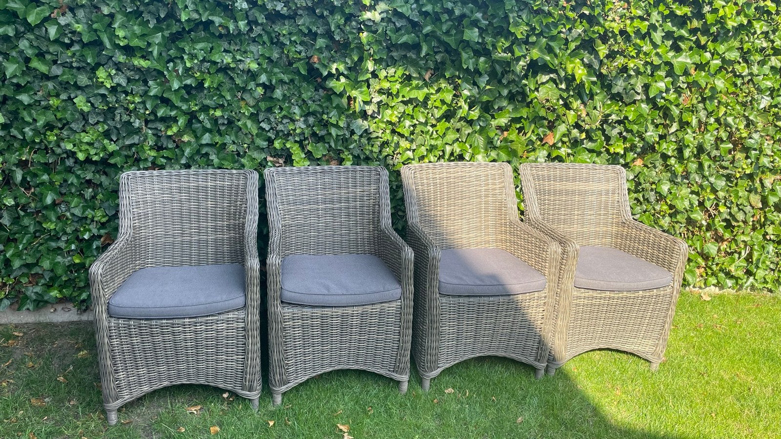 4 Wicker Tuinstoelen met Kussens - Gebruikt, Ophalen, Gebruikt, Wicker