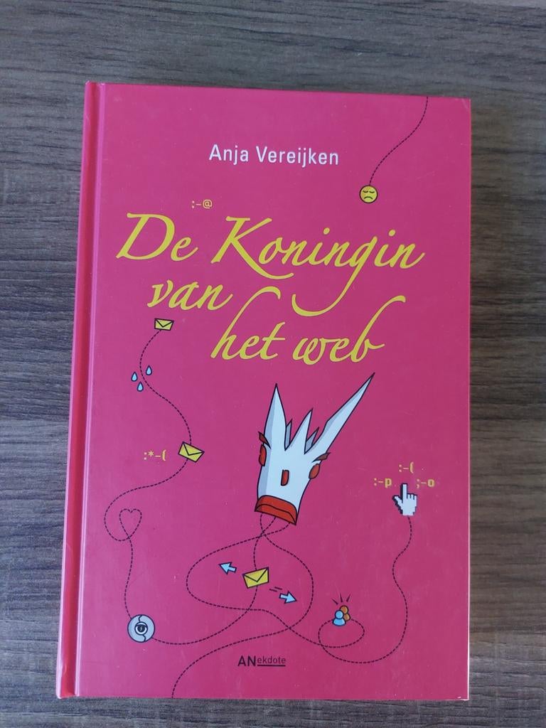 Anja Vereijken De koningin van het web, Ophalen of Verzenden, Zo goed als nieuw, Anja Vereijken