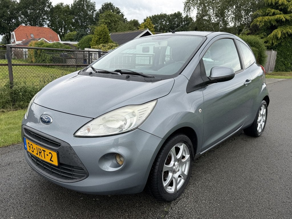 Ford Ka 1.2 Titanium Airco/LMV/ NL-Auto! / NIEUWE D-RIEM!, Voorwielaandrijving, Stof, Gebruikt, 4 cilinders