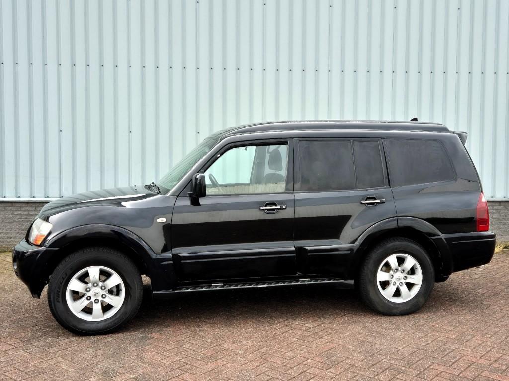 Mitsubishi PAJERO 3.2 Di-D LongBody Side Window Airco, 4 cilinders, Zwart, Origineel Nederlands, Bedrijf
