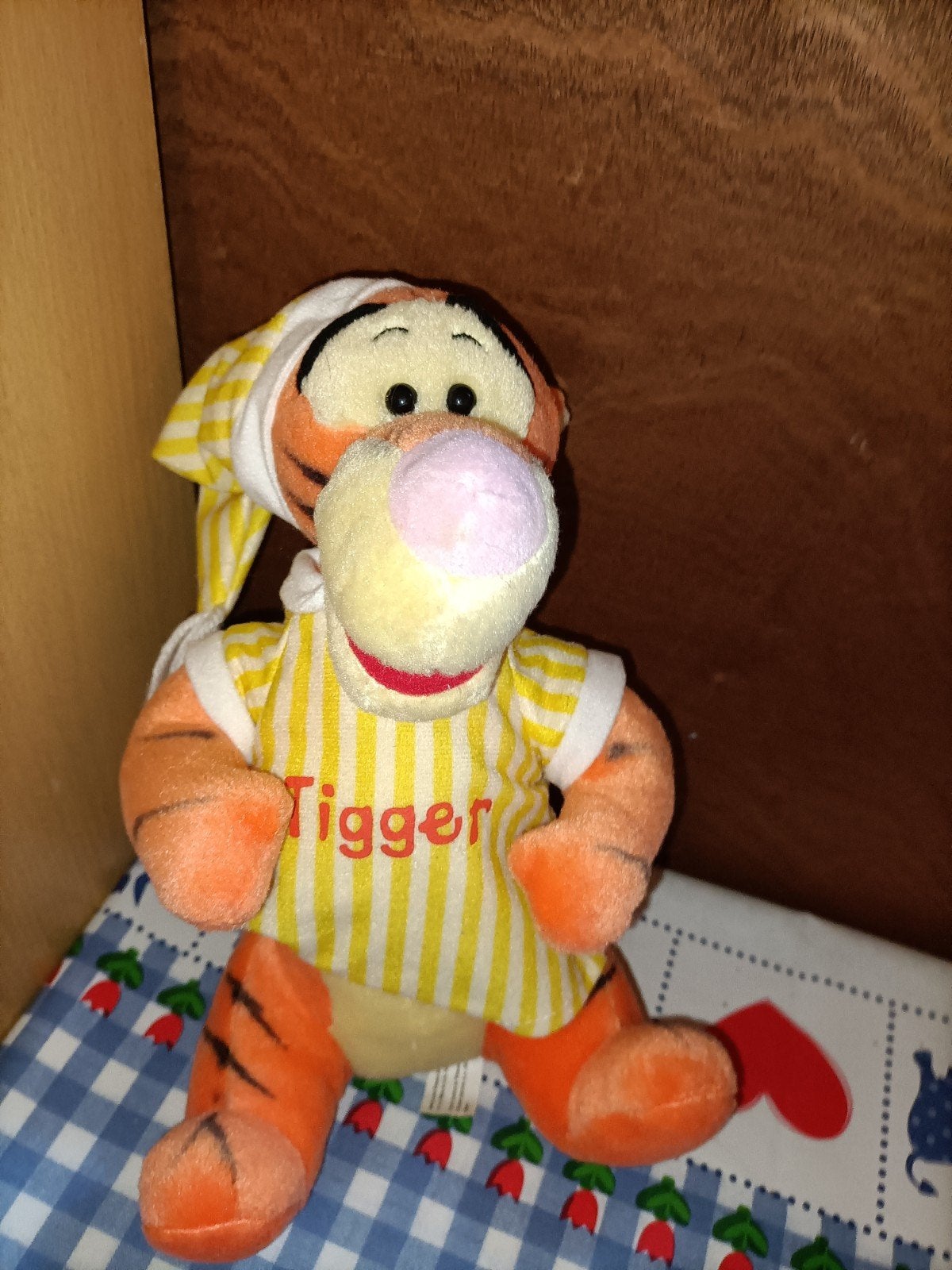 Teigetje knuffel Tigger met pyama Winnie de Pooh, Ophalen of Verzenden, Zo goed als nieuw