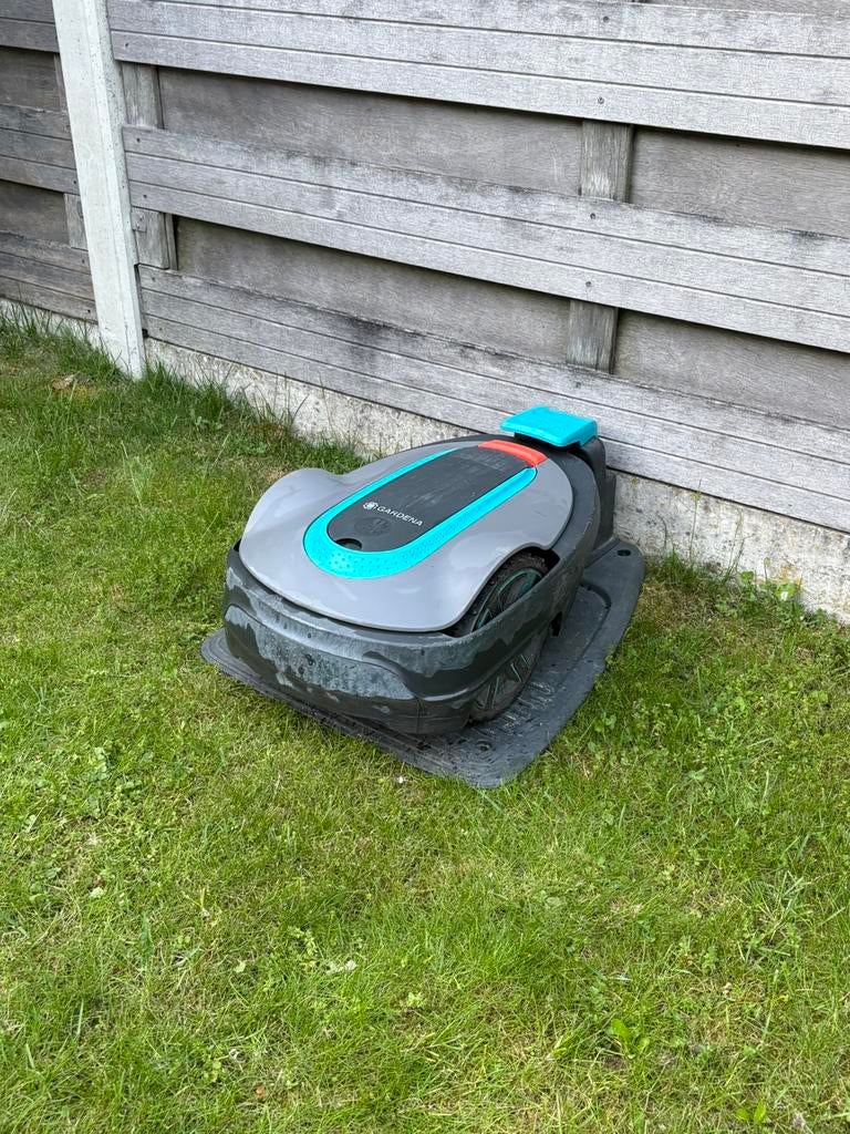 Gardena Smart Sileno city 250, Tuin en Terras, Robotmaaiers, Ophalen of Verzenden, Gebruikt, Minder dan 20 cm, Bestuurbaar via app