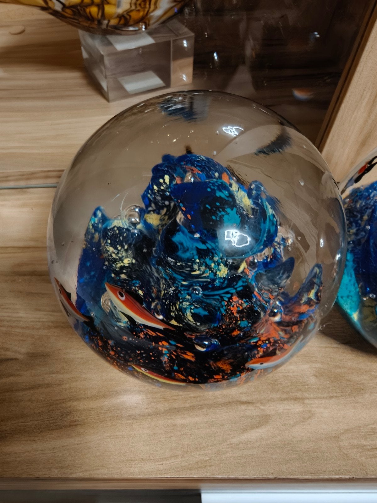 Glazen bol met vissen en koraal - Handgemaakt uit Murano, Antiek en Kunst, Antiek | Glas en Kristal, Ophalen of Verzenden