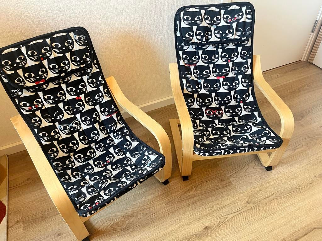 2 IKEA kinderstoelen, massief hout, kattenbekleding, Kinderen en Baby's, Kinderstoelen, Ophalen, Zo goed als nieuw, Overige typen
