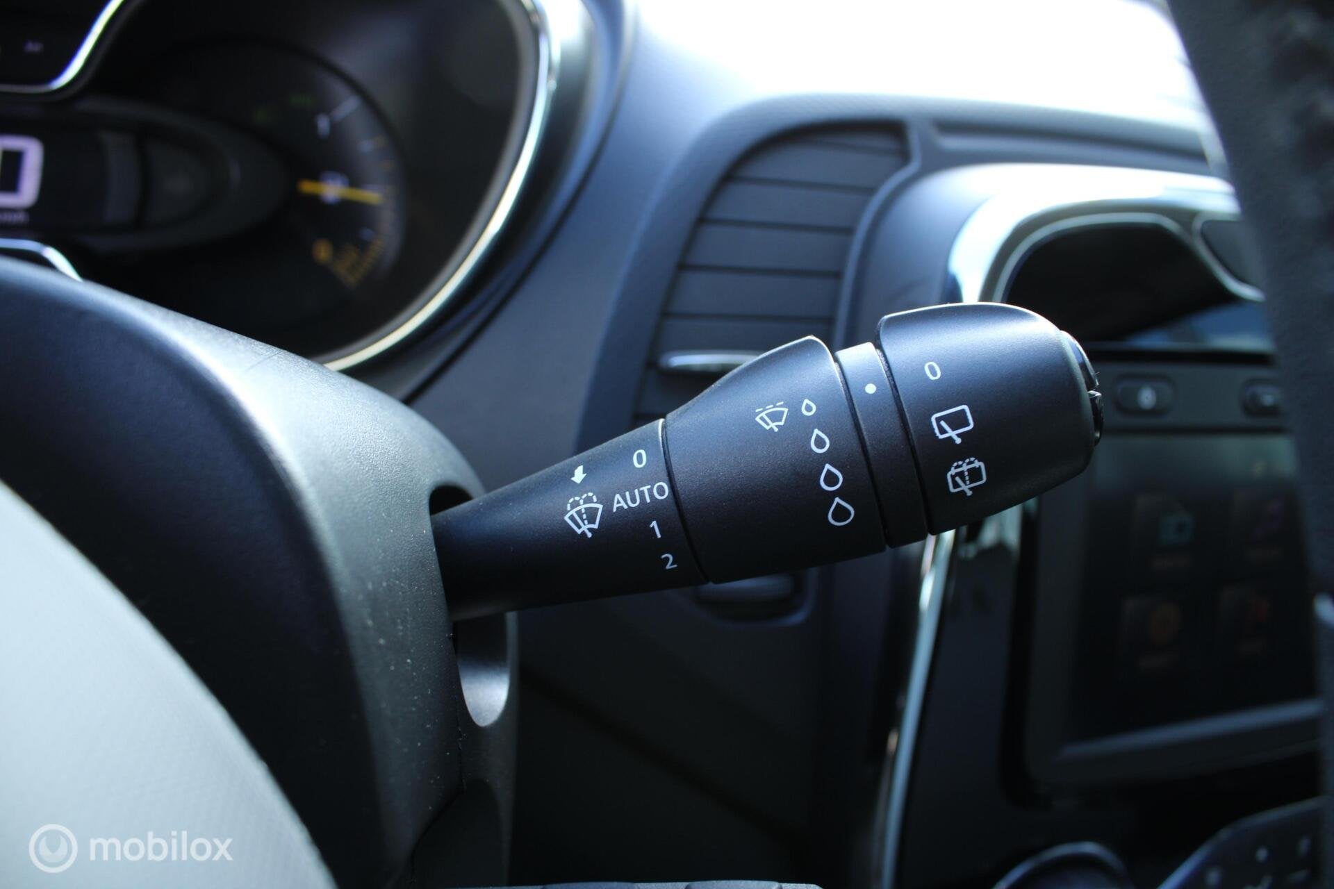 Foto 21 van Renault Captur 0.9 TCe Camera|Stoel verw.|Keyless