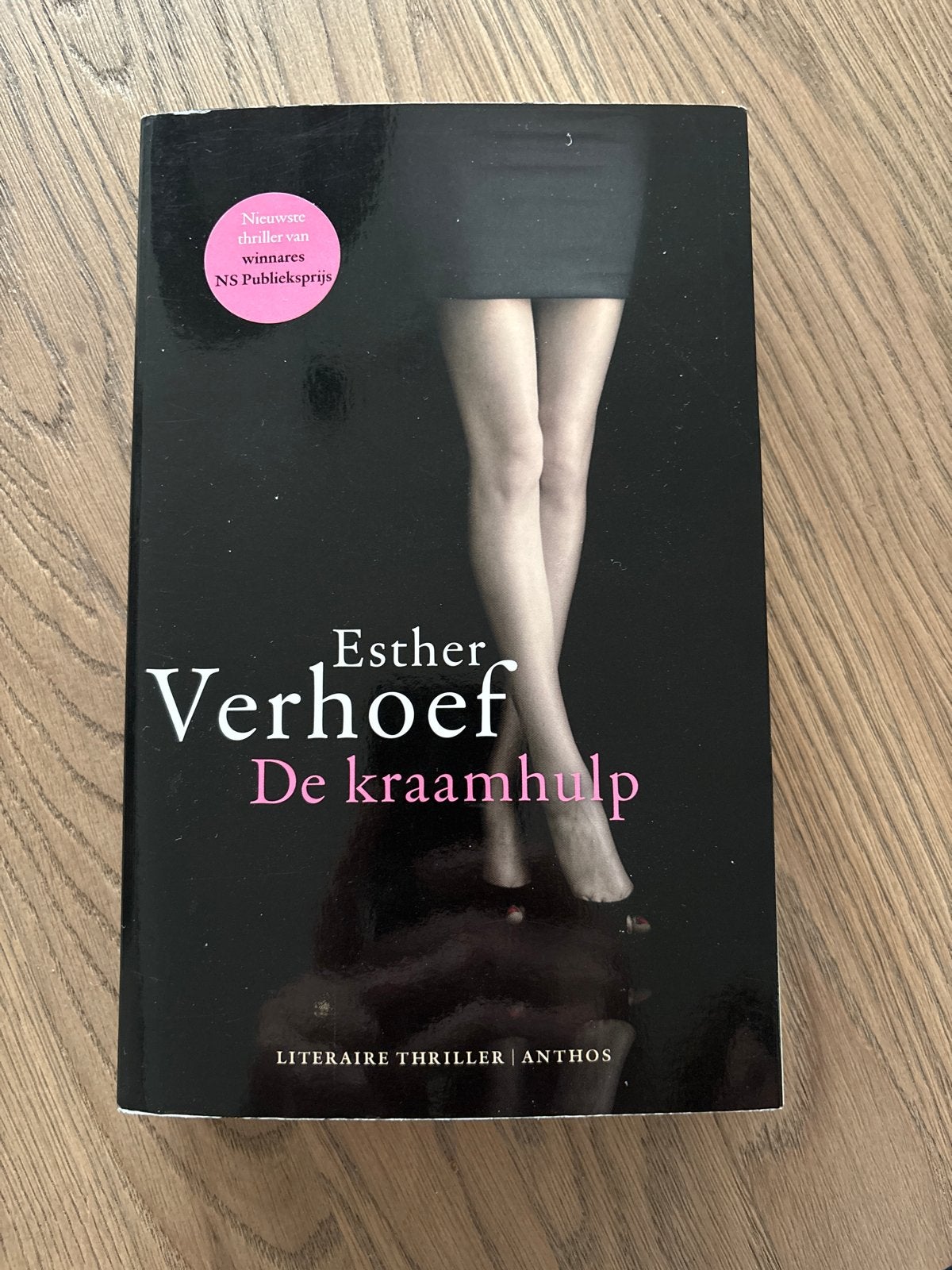 Esther Verhoef - De kraamhulp (Literaire thriller), Ophalen of Verzenden, Zo goed als nieuw, Nederland