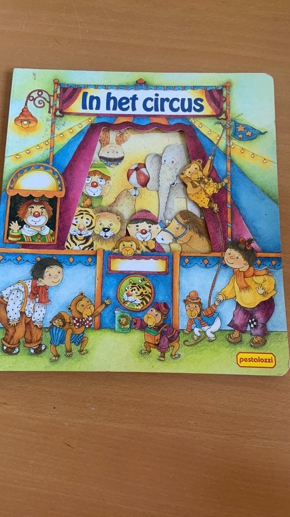 In het circus, Ophalen of Verzenden, Zo goed als nieuw