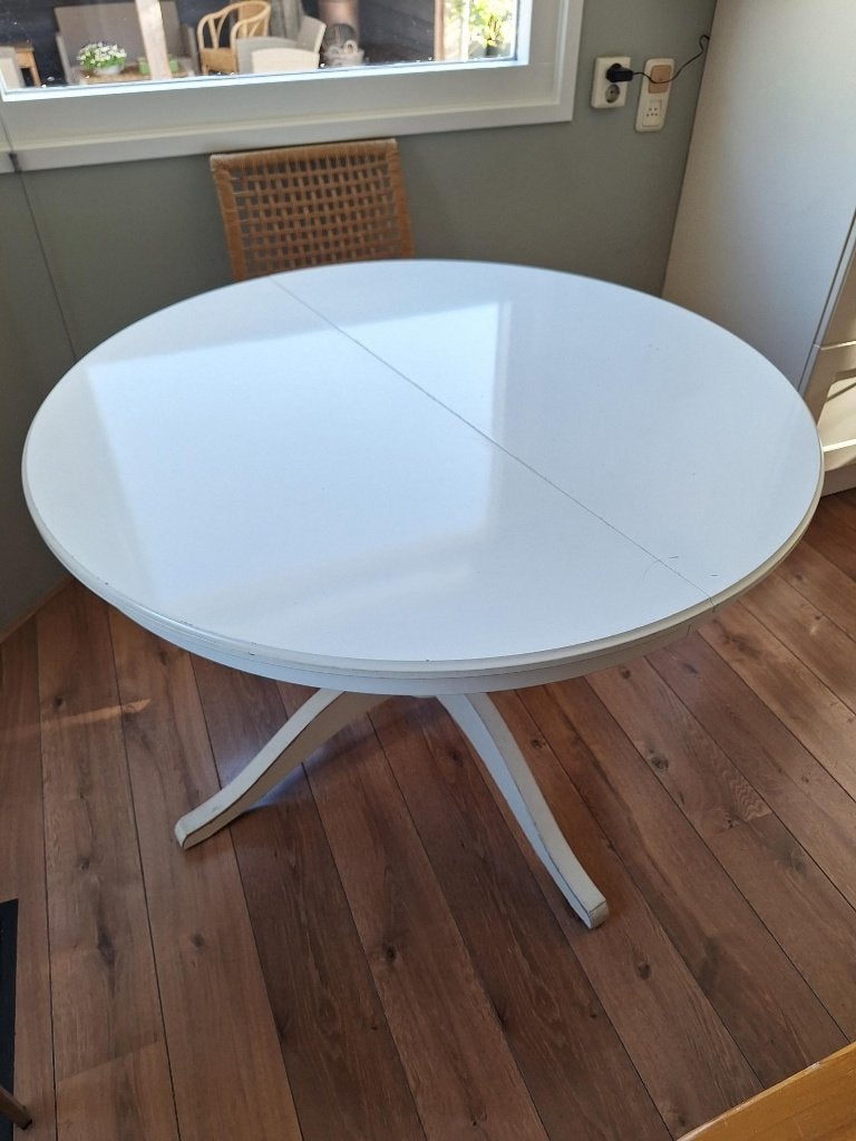 Eettafel, uitschuifbaar rond/ovaal., Huis en Inrichting, Ophalen, Gebruikt, Rond, Vier personen