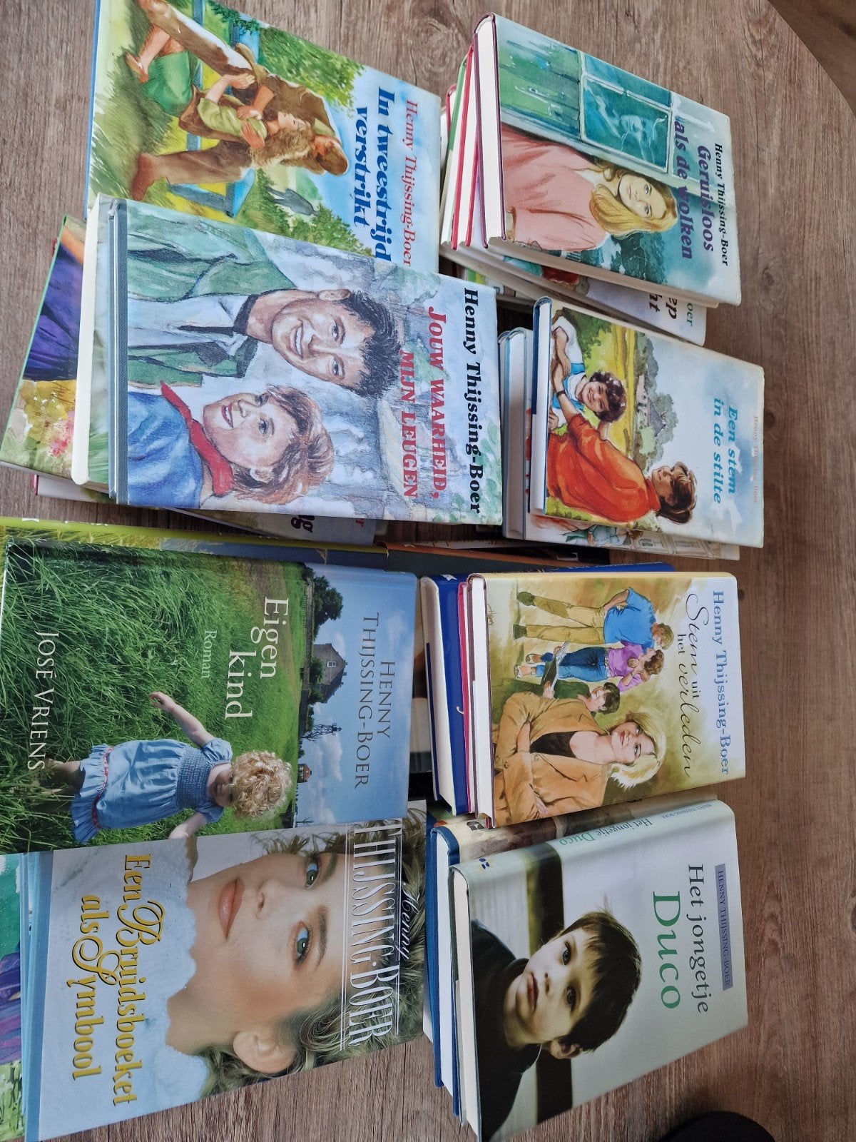 Diverse boeken van Henny Thijssing-Boer 35 stuks, Boeken, Romans, Ophalen, Gelezen, Henny Thijssing-Boer, José Vriens, Nederland