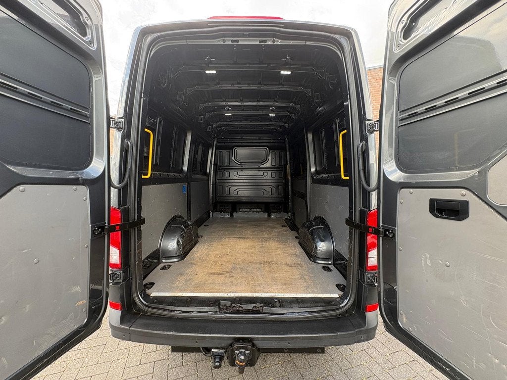 Volkswagen Crafter 2.0TDI 177PK L3H3 / Carplay / Cruisecontr, Auto's, Bestelauto's, Stof, Gebruikt, Huisgarantie, 4 cilinders