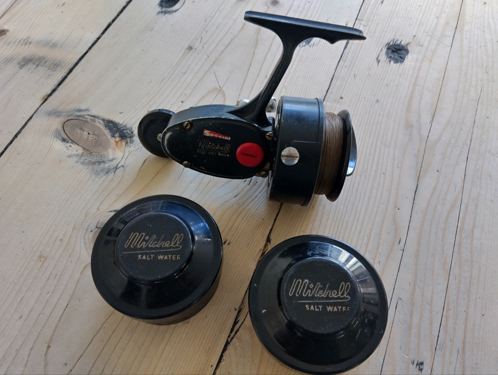 Mitchell Special 402 Salt Water Vismolen met extra spoelen, Ophalen of Verzenden, Gebruikt, Molen