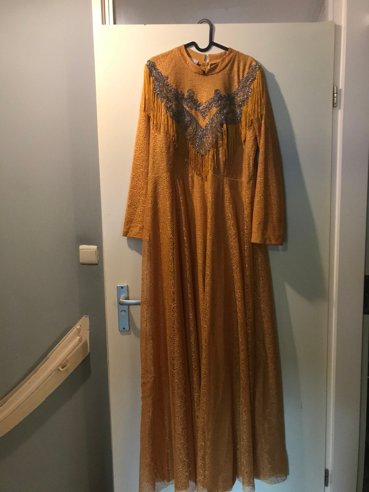 Laatste ‼️ mooie lange mosterdgeel galajurk te koop nieuw‼️, Kleding | Dames, Gelegenheidskleding, Nieuw, Galajurk, Maat 46/48 (XL) of groter