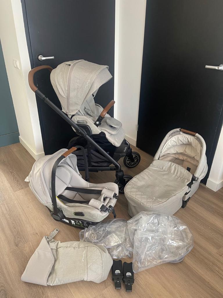 Nuna Mixx Next kinderwagen met Maxi Cosi en reiswieg, Kinderen en Baby's, Kinderwagens en Combinaties, Ophalen