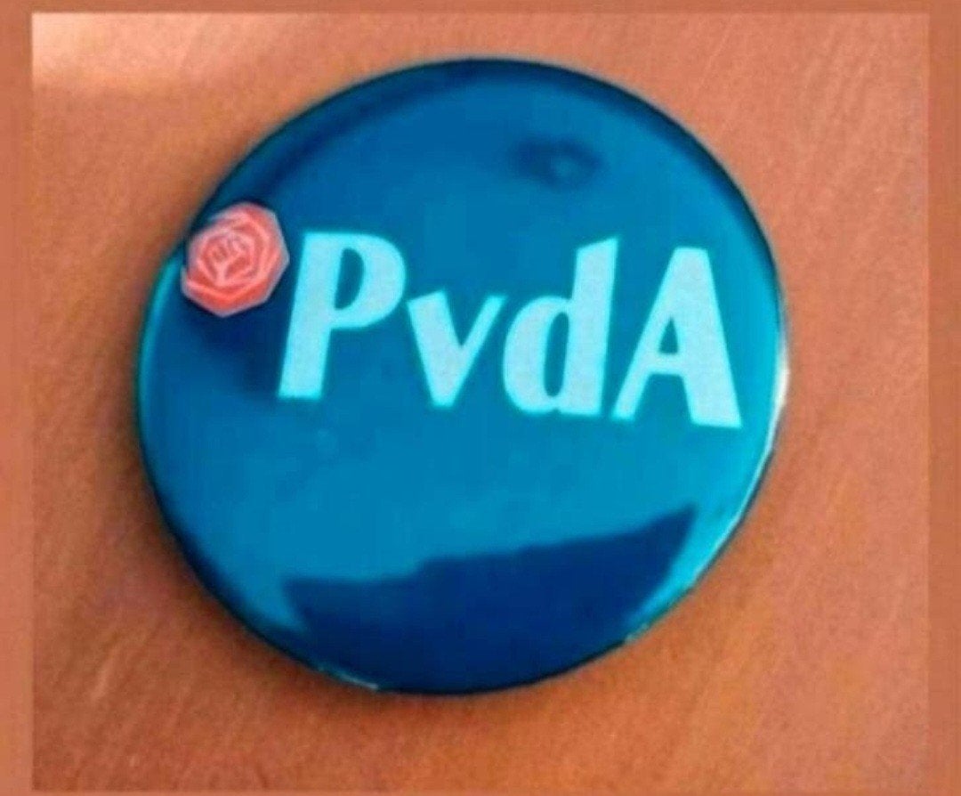 PvdA Button/Speldje - Politiek, Ophalen of Verzenden, Gebruikt, Overige onderwerpen, Button