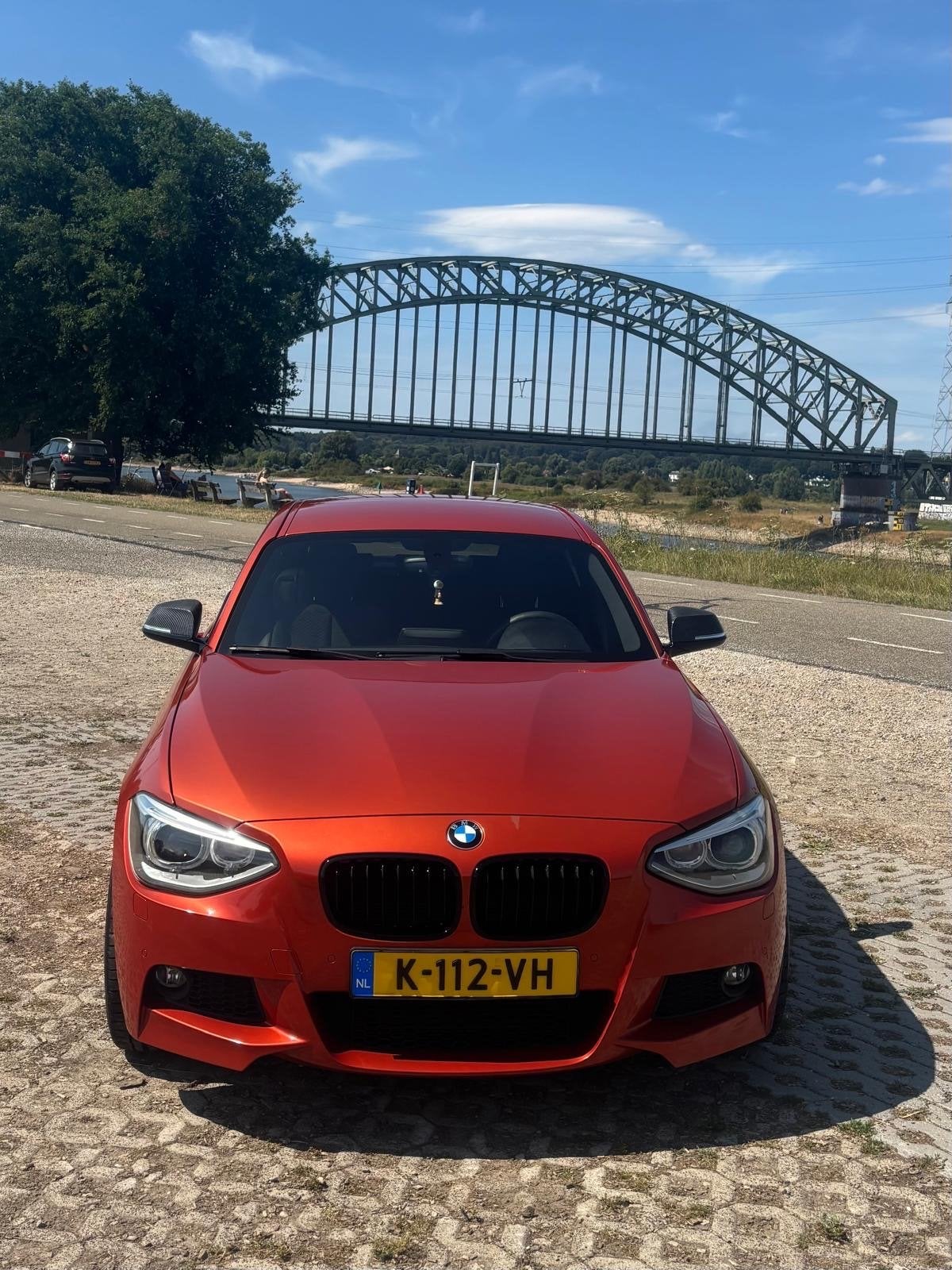 BMW 1-Serie 116i |M pakket, 1-Serie, Zwart, Alcantara, 1200 kg