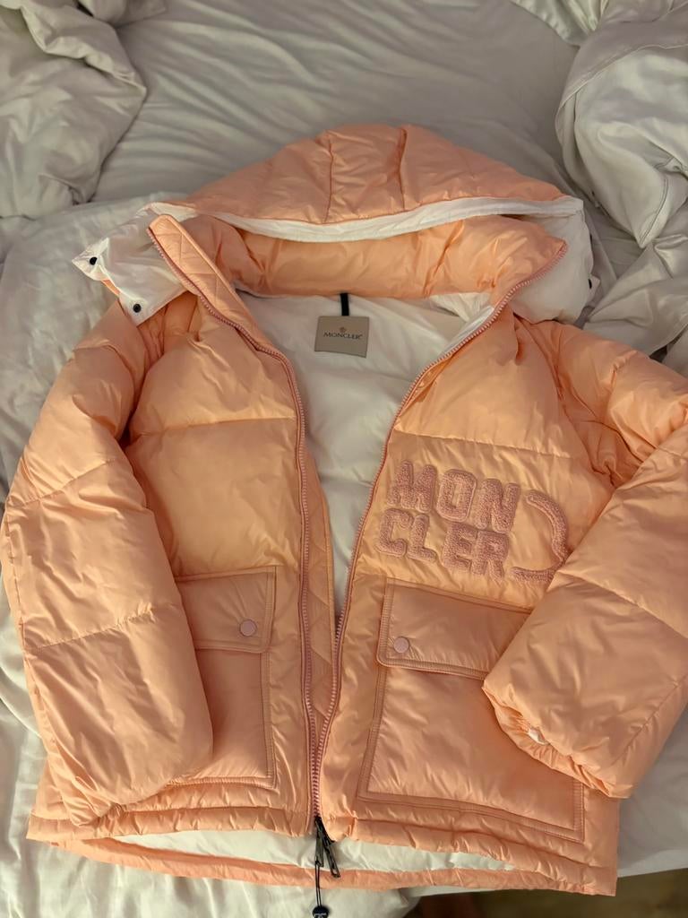 Roze moncler jas, Kleding | Dames, Jassen | Winter, Ophalen of Verzenden, Nieuw, Maat 38/40 (M), Roze