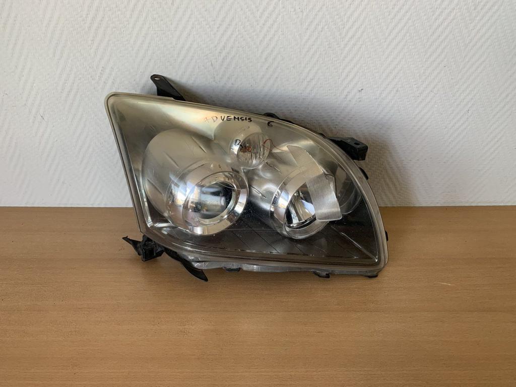koplamp rechts toyota avensis T25 2006 tot 2009, Gebruikt, -, -, Ophalen of Verzenden