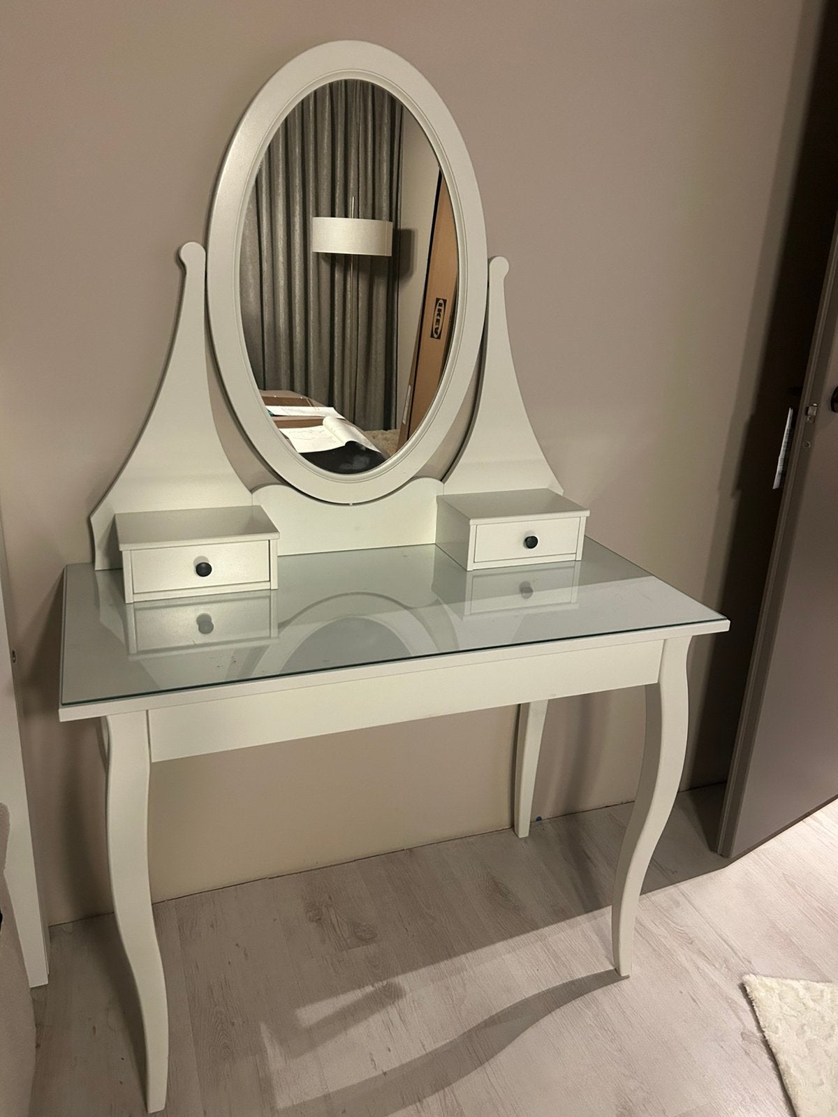 Makeup/toilet tafel met spiegel, Ophalen, Gebruikt, 100 tot 150 cm, 150 tot 200 cm