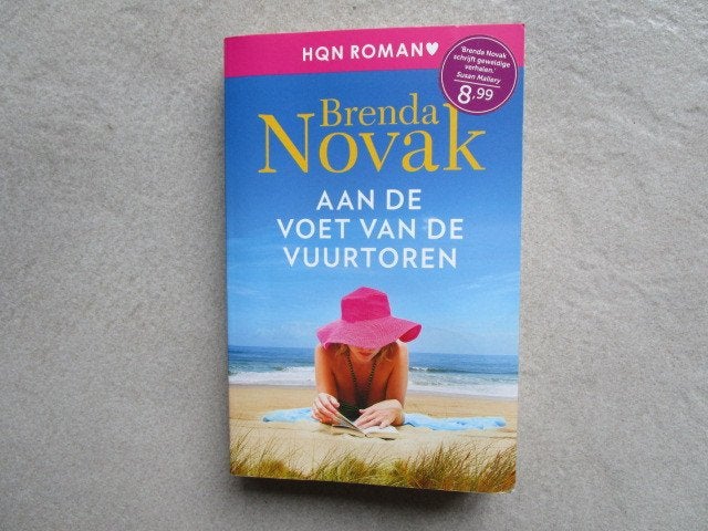 BRENDA NOVAK : Aan de voet van de vuurtoren, Ophalen of Verzenden, Zo goed als nieuw, Brenda Novak