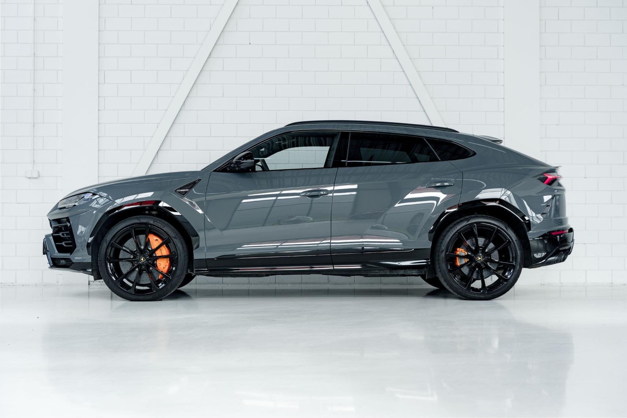 Lamborghini Urus 4.0 V8 Grigio Telesto l Massage l Entertain, Auto's, Automaat, Urus, Gebruikt, Alcantara