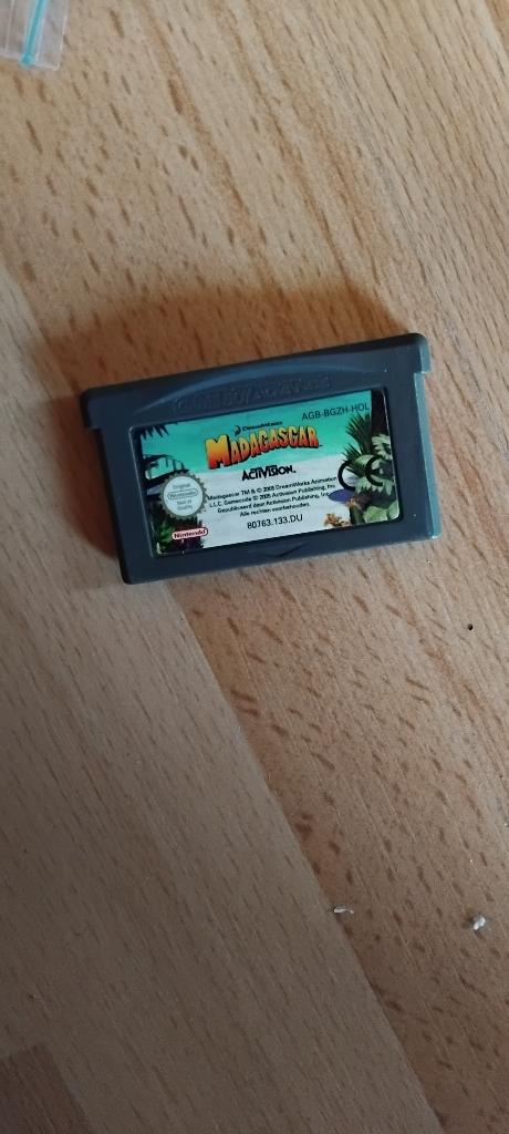 nintedo game boy advance game madagascar, Spelcomputers en Games, Games | Nintendo Game Boy, Avontuur en Actie, Gebruikt, 1 speler