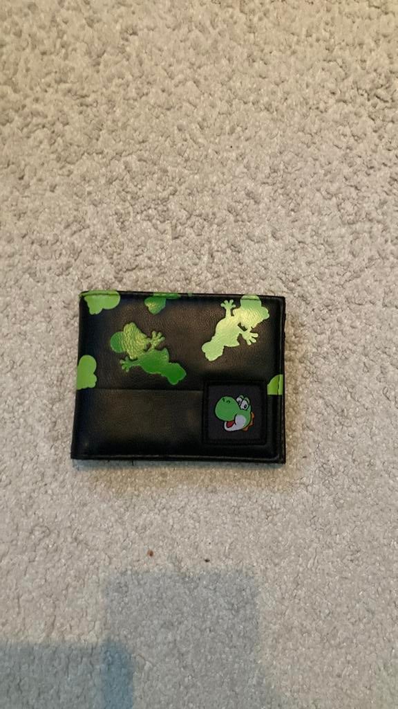 Yoshi portomonnee van supermario bros, Ophalen of Verzenden, Zo goed als nieuw