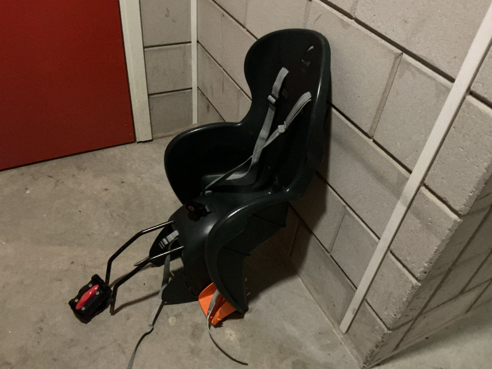 Fietszitje  voor achterop, Ophalen, Gebruikt