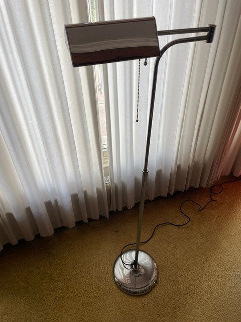 Chromen leeslamp met zwenkarm, Ophalen