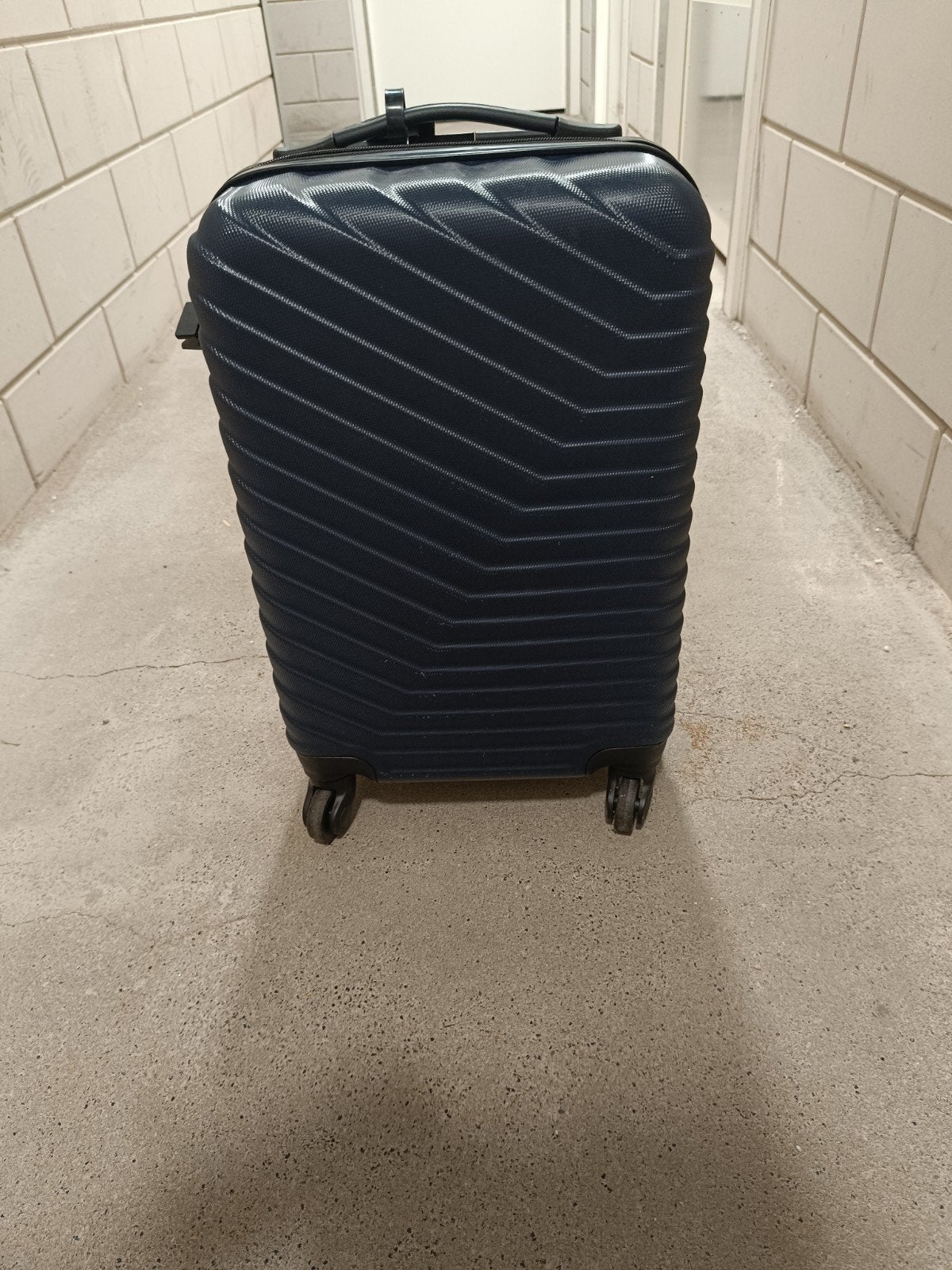 handbagage koffer, Ophalen, 50 tot 60 cm, Hard kunststof, Zo goed als nieuw