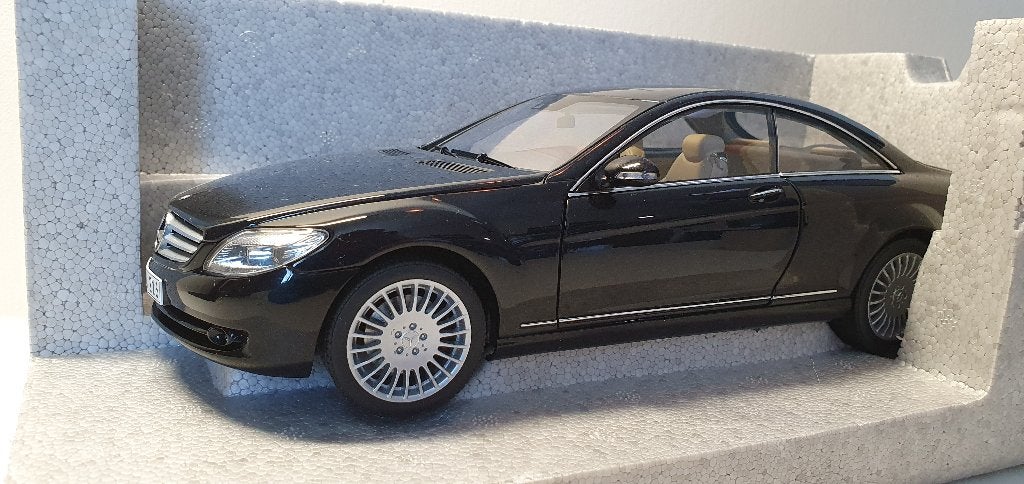 AUTOart Mercedes-Benz CL-klasse dealer edition, Hobby en Vrije tijd, Ophalen of Verzenden, Zo goed als nieuw, Auto, Autoart