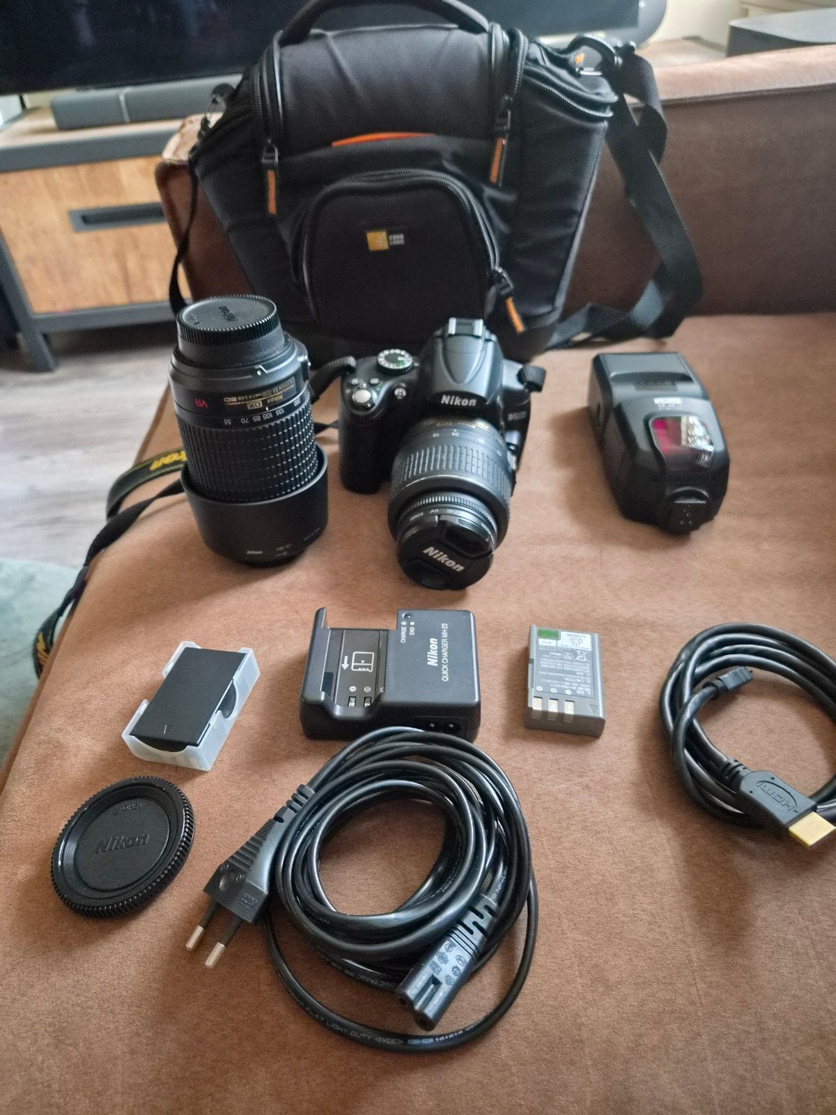 Nikon D5000 spiegelreflexcamera met 2 lenzen en accessoires, Audio, Tv en Foto, Fotocamera's Digitaal, Spiegelreflex, Lensdop