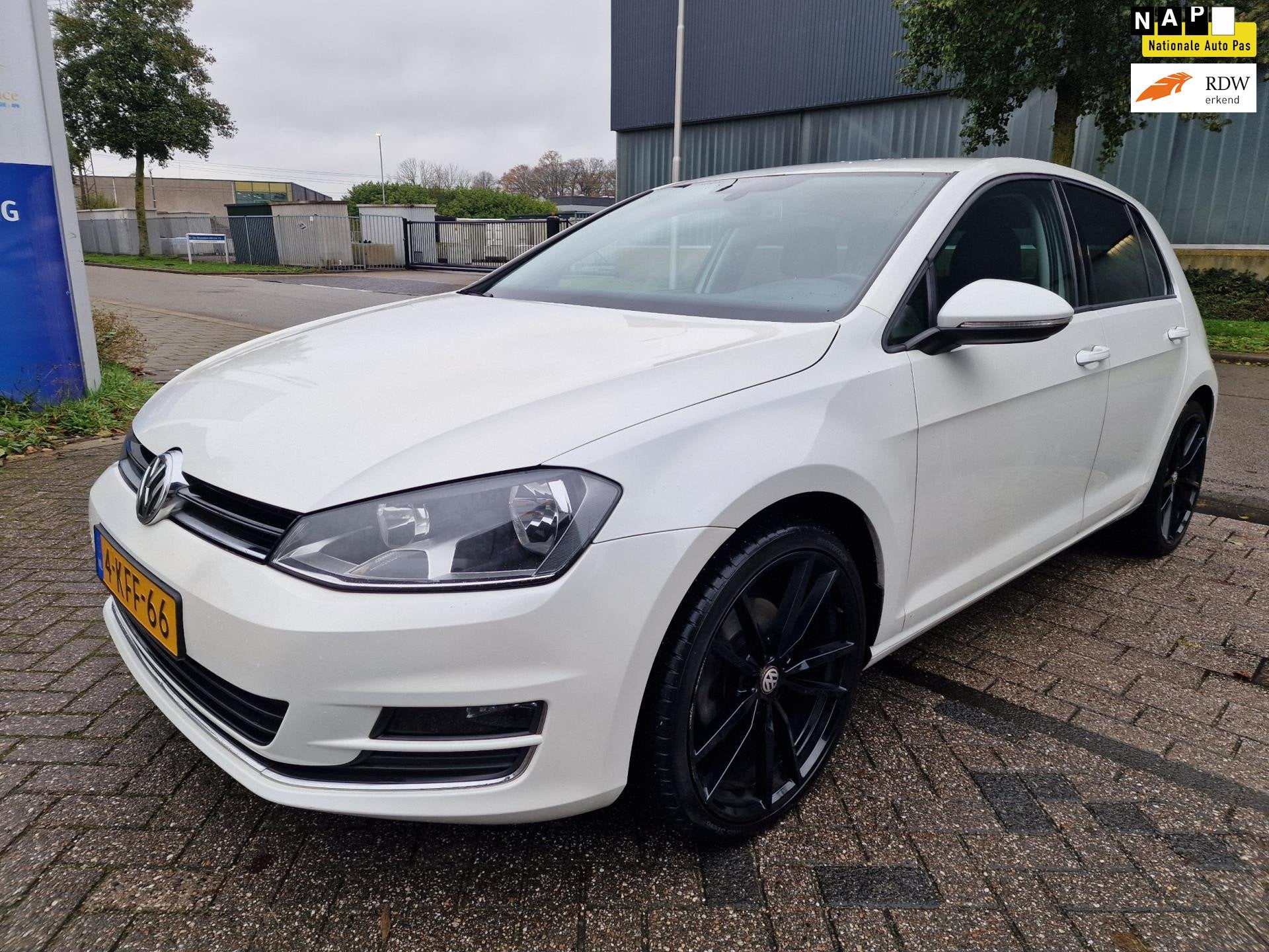 Volkswagen Golf 1.4 TSI Highline Automaat, Apk, Nap, Zeer go, Euro 5, Gebruikt, Zwart, 4 cilinders