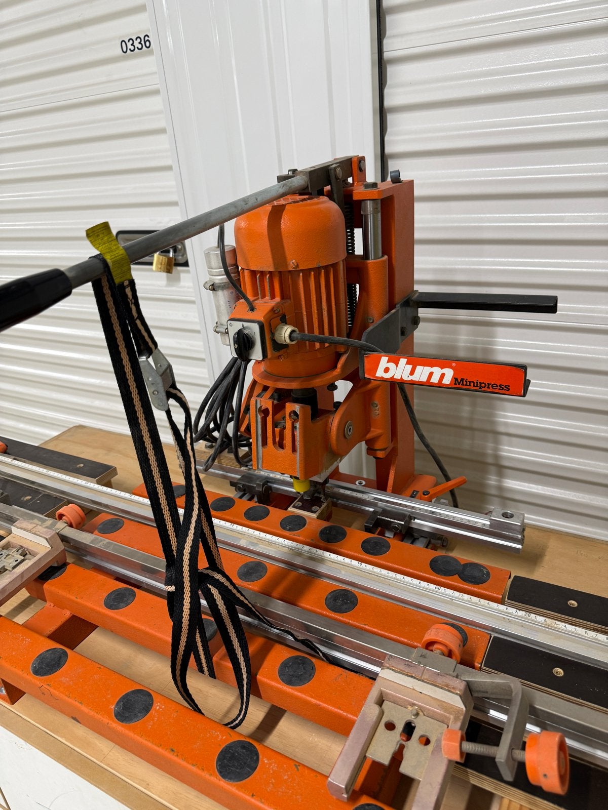 Blum Minipress met verrijdbare onderkast, Ophalen, Elektrisch, Overige soorten