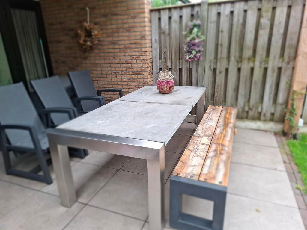 tuintafel rvs onderstel en natuursteen blad, Tuin en Terras, Tuintafels, Ophalen, Zo goed als nieuw, Rechthoekig, Rvs