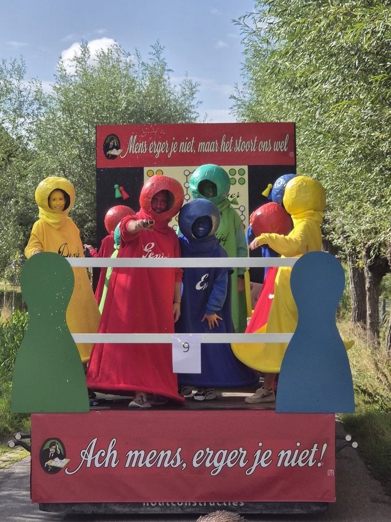 Optocht wagen, Ophalen of Verzenden, Gebruikt, Feestartikel, Overige
