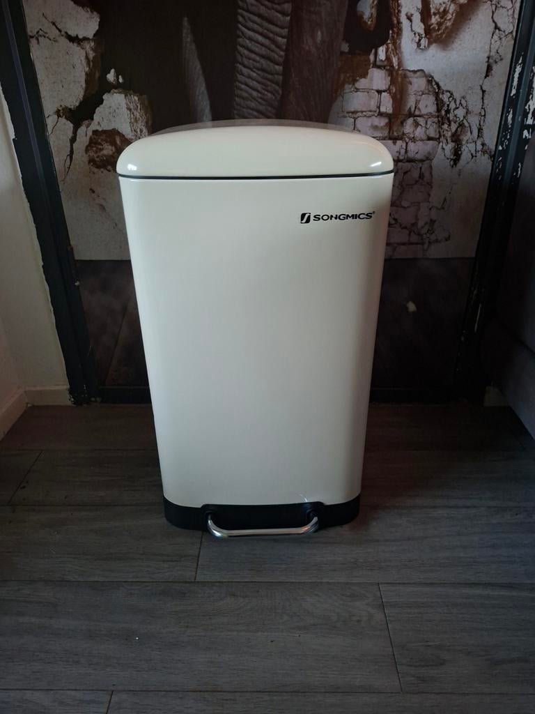 Mooie Songmics pedaalemmer - Crème/Wit, Huis en Inrichting, Woonaccessoires | Prullenbakken, Ophalen, Met pedaal, 50 tot 75 cm