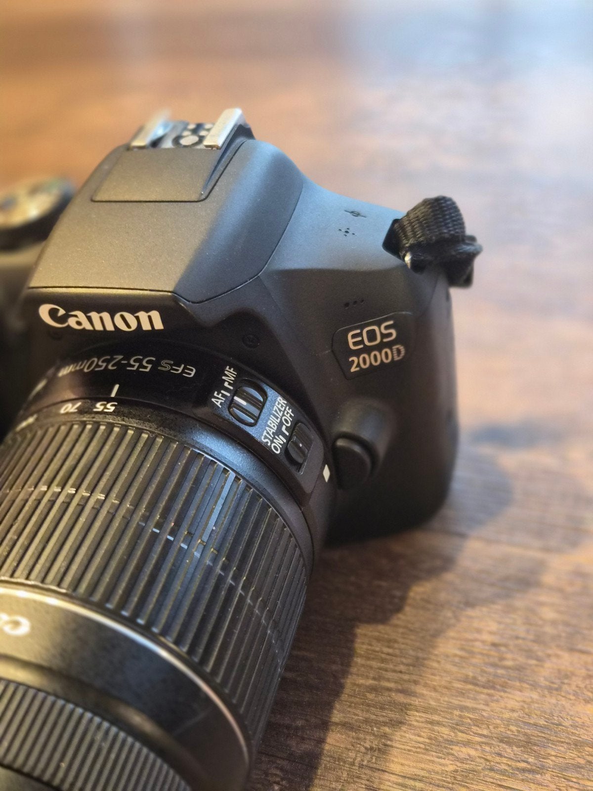 Canon EOS 2000D met 4 lenzen, tas en accessoires, Ophalen