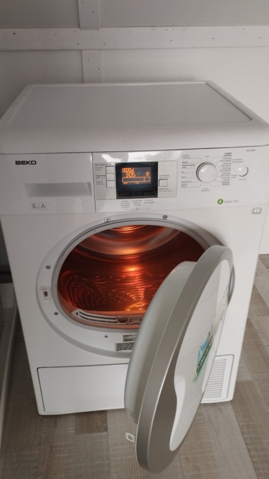 Tekoop Beko warmte pomp droger, 6 tot 8 kg, Ophalen, Condens, 85 tot 90 cm